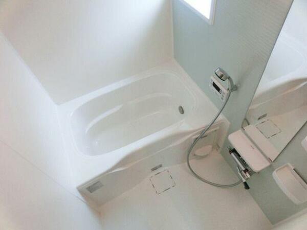 画像12:★ゆったりとした浴槽です★