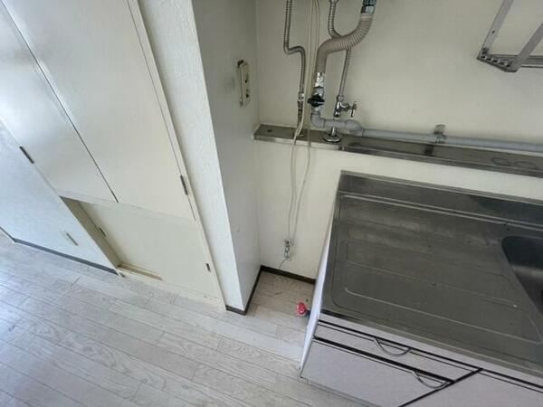画像14:洗濯機はこちらの専用スペースに置けます！