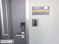 画像12:テレビインターフォン・デジタルキー付きドア