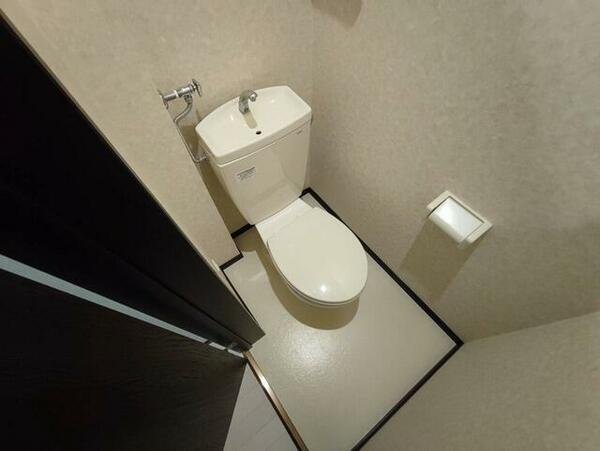 画像12:清潔感があり安心して使用できるトイレになっておりました。