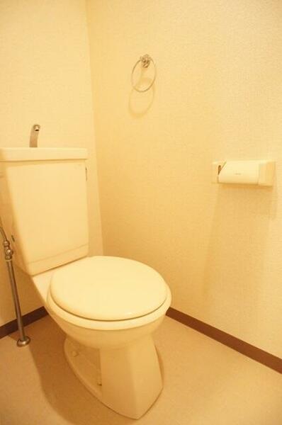 画像11:清潔感のある洋式トイレです