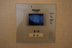 画像12:室内のインターホンモニター