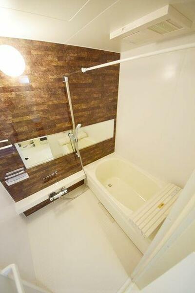 画像5:★浴室乾燥機付きのお風呂です★