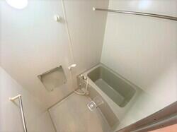 画像5:浴室換気乾燥機付きバスルーム