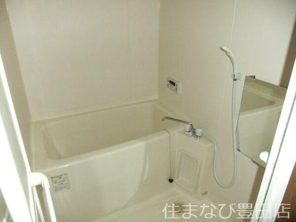 浴室：同型別部屋写真