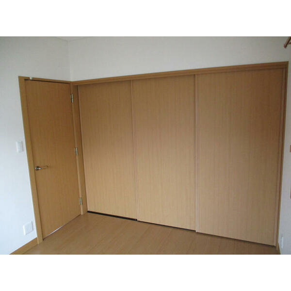 detached 東京都立川市栄町４丁目

地図を見る