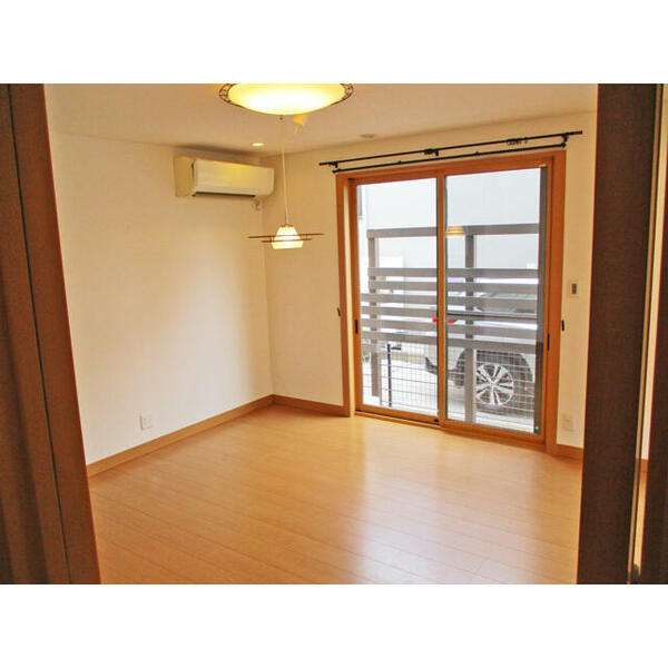 detached 東京都立川市栄町４丁目

地図を見る