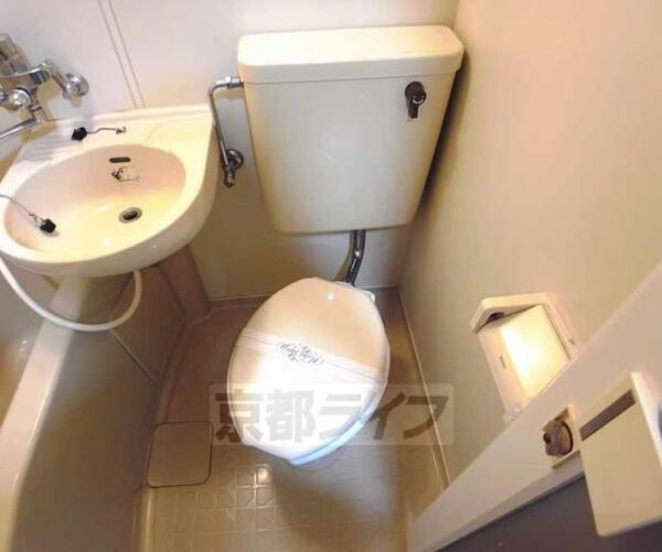 画像7:ユニットバスのトイレです。
