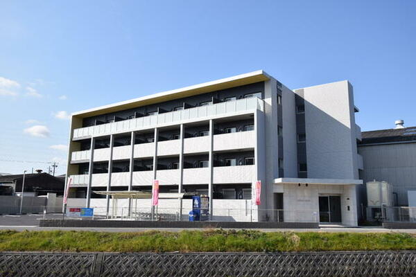 兵庫県姫路市岡田(賃貸マンション1LDK・2階・41.83㎡)の写真 その1