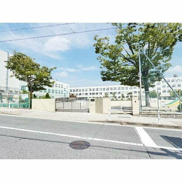 画像16:【小学校】名古屋市立名東小学校まで709m