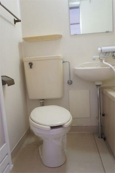 画像3:清潔感のあるトイレ