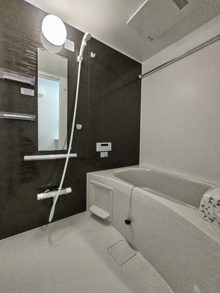 画像8:追焚機能と浴室乾燥機付きバスルーム☆