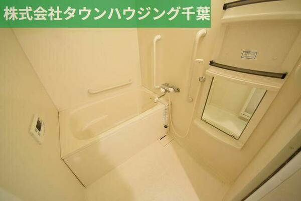 浴室：お部屋探しはタウンハウジング千葉店にお任せ下さい♪