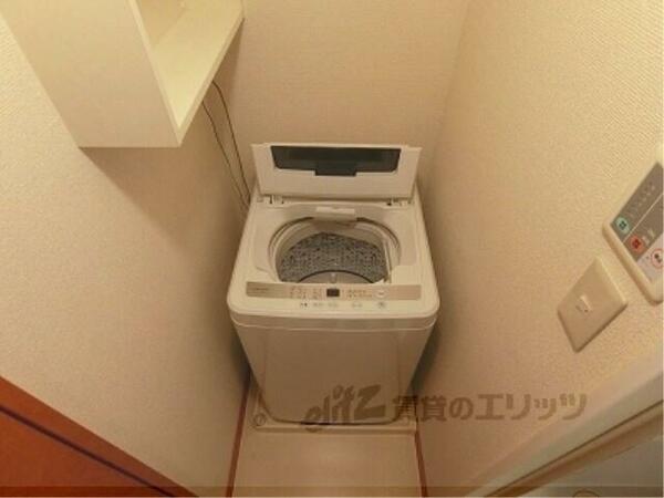 画像8:洗濯機置場
