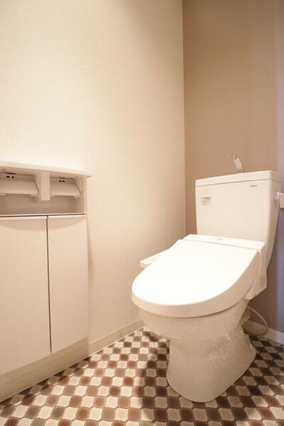 画像12:トイレには快適な温水洗浄便座付き♪