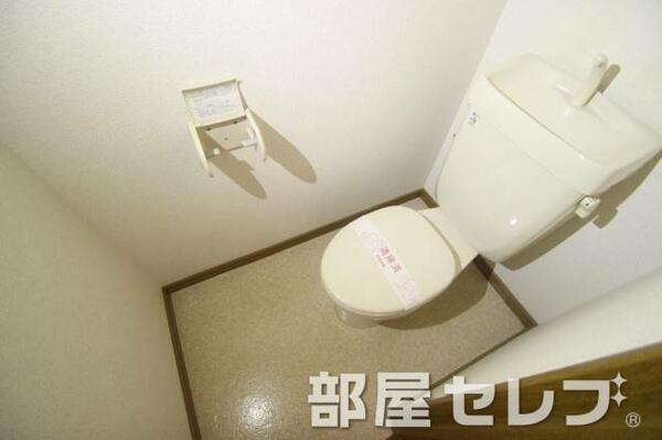 画像9:トイレは清潔感ありますよ。