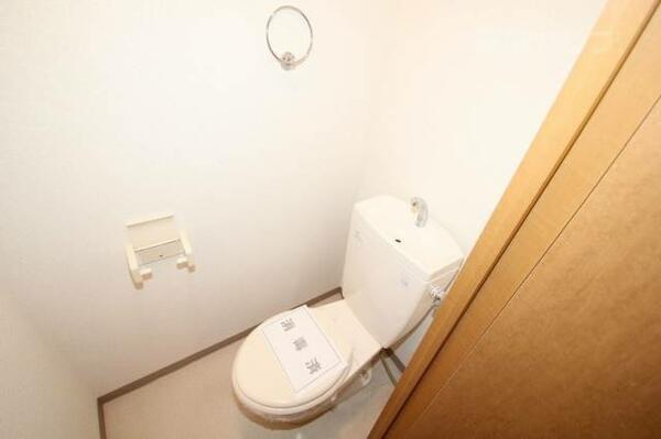 画像9:落ち着くトイレです