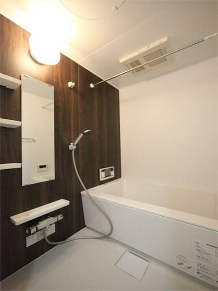 画像4:浴室暖房乾燥機能追炊付バス　浴室テレビ付