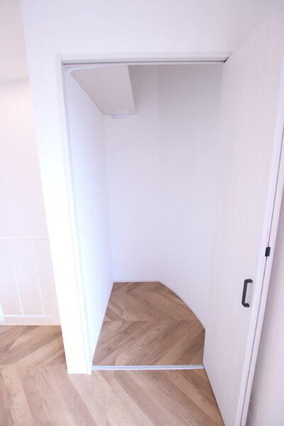 detached 東京都日野市石田２丁目

地図を見る