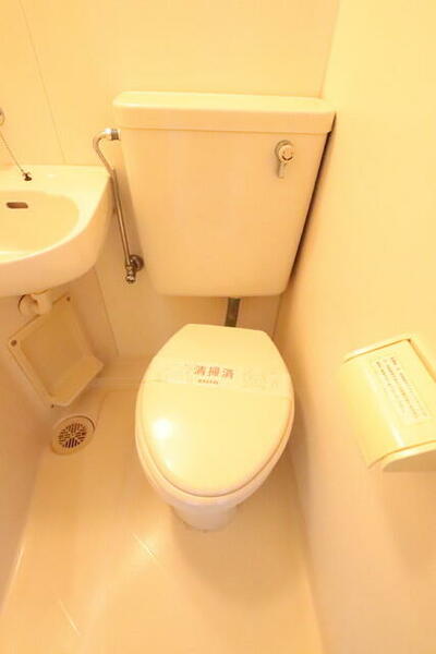 画像10:バスルーム内にトイレがございます！