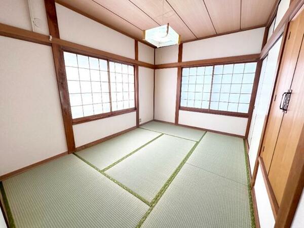 detached 埼玉県北足立郡伊奈町本町１丁目
地図を見る