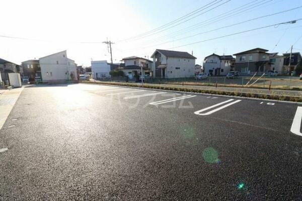 apartment 埼玉県北足立郡伊奈町栄３丁目
地図を見る