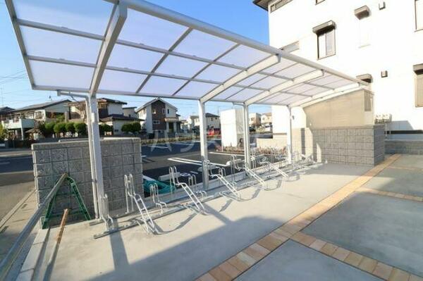 apartment 埼玉県北足立郡伊奈町栄３丁目
地図を見る