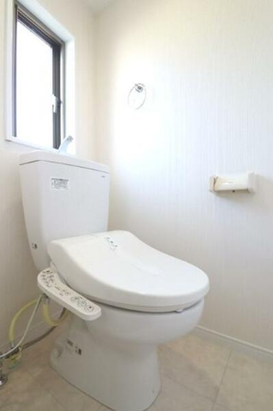 画像9:トイレ★温水洗浄機能付き便座