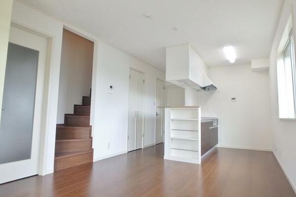 detached 東京都日野市落川

地図を見る