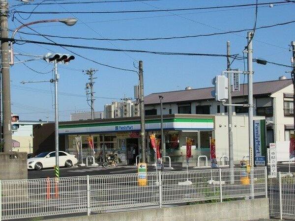 画像15:ファミリーマート津結城東店まで800m