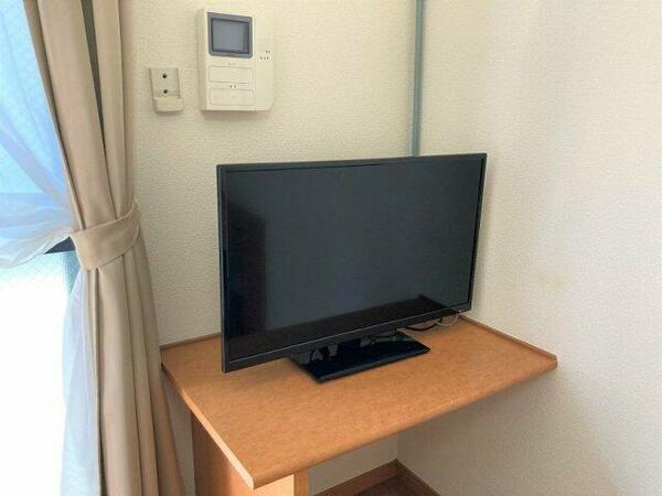 画像11:テレビの大きさは部屋ごとに異なりますのでご了承下さい。