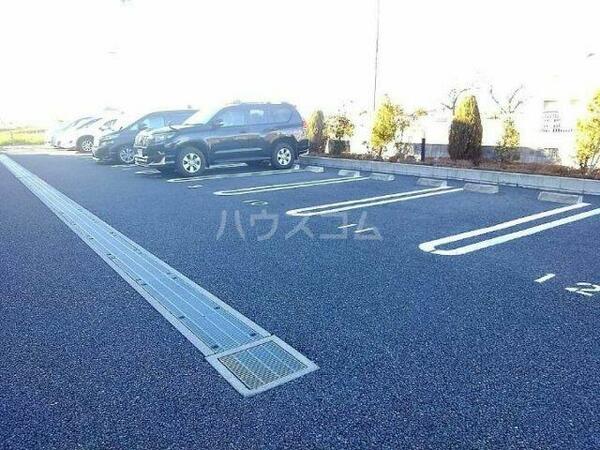 apartment 埼玉県北葛飾郡松伏町田中３丁目
地図を見る