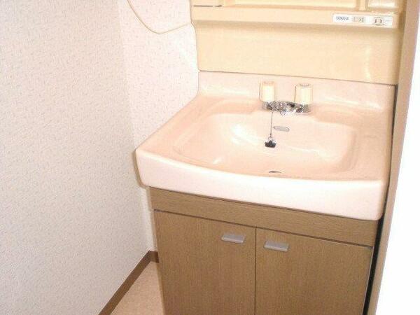 detached 東京都青梅市新町３丁目

地図を見る