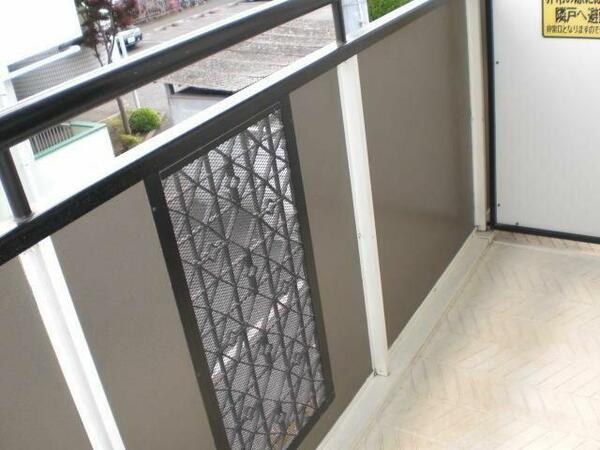 detached 東京都青梅市新町３丁目

地図を見る