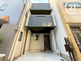 大阪府大阪市港区八幡屋４丁目