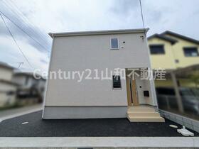 京都府亀岡市大井町小金岐１丁目