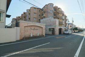 落ち着いた住環境　暮らしやすさを追求したアートフォルム山手