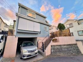 神奈川県横浜市泉区白百合３丁目