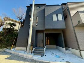 神奈川県鎌倉市岩瀬１丁目