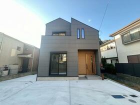 神奈川県横浜市金沢区谷津町