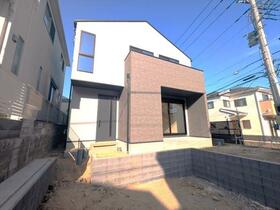 神奈川県横浜市金沢区釜利谷西１丁目