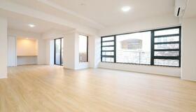 ロイヤルガーデン南榎