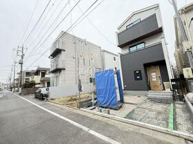 東京都足立区綾瀬６丁目