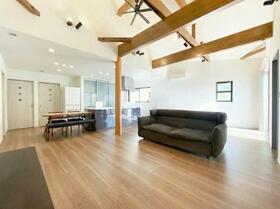 沖縄県沖縄市桃原１丁目