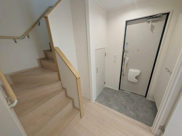 detached 東京都狛江市駒井町２丁目

地図を見る