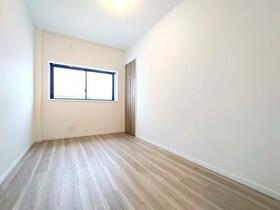 大阪府東大阪市東鴻池町１丁目