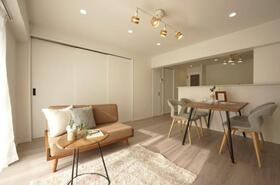 クローバーハイツ森小路二号棟