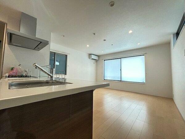 detached 東京都台東区谷中２丁目

地図を見る