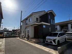 埼玉県越谷市赤山町１丁目