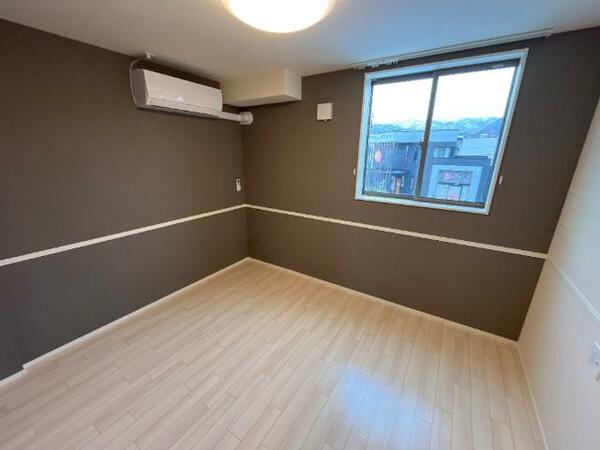 apartment 山形県上山市南町
南町の賃貸情報を見る
物件地図